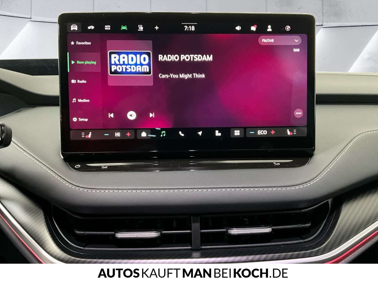 Fahrzeugbild eines Skoda ELROQ