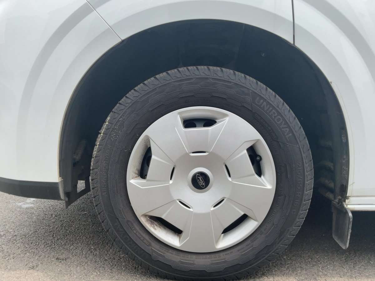 Fahrzeugbild eines Ford Transit Custom