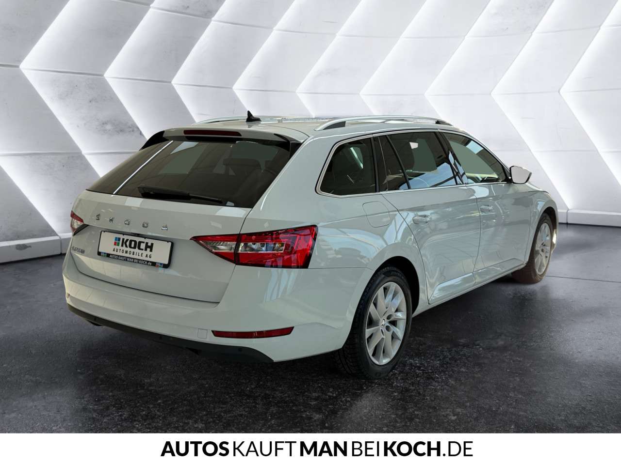 Fahrzeugbild eines Skoda Superb