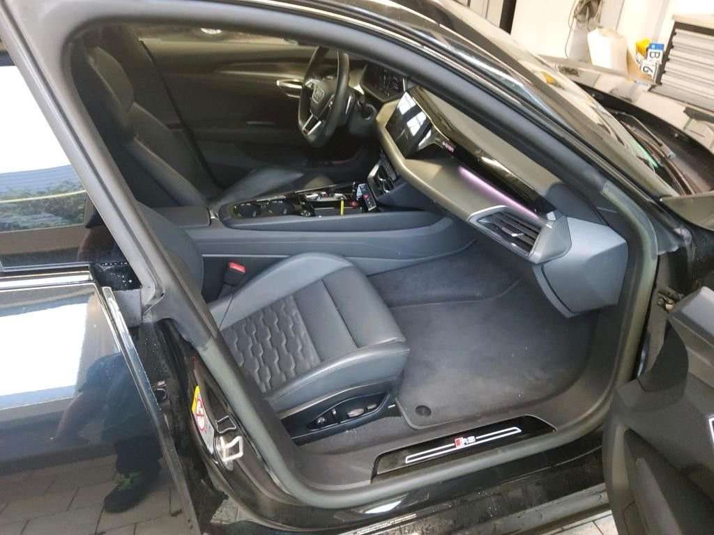 Fahrzeugbild eines Audi e-tron GT