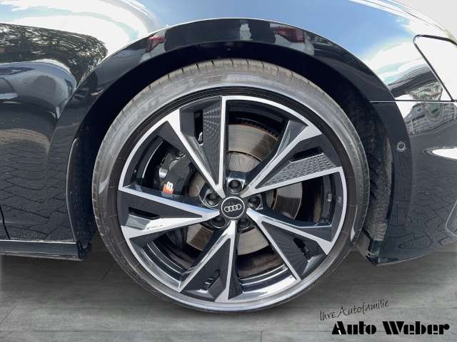 Fahrzeugbild eines Audi S6