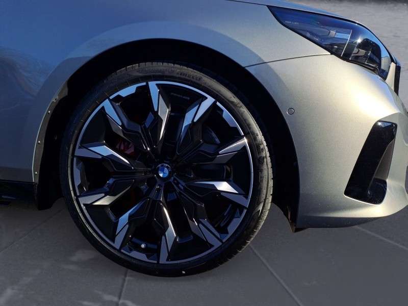 Fahrzeugbild eines BMW 5er-Reihe