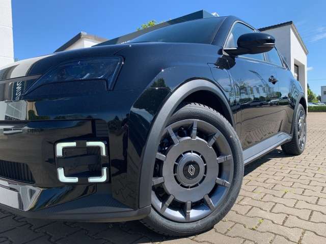 Fahrzeugbild eines Renault 5 E-TECH