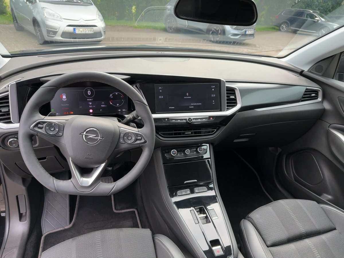 Fahrzeugbild eines Opel Grandland X