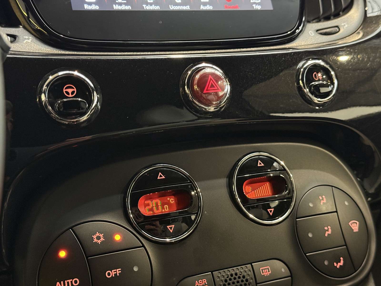 Fahrzeugbild eines Fiat 500