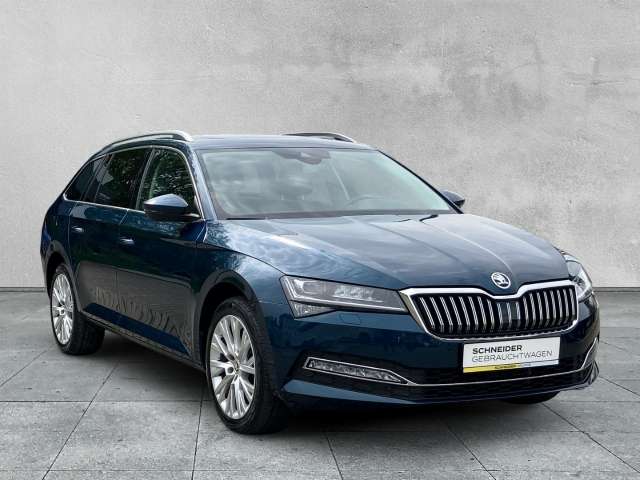 Fahrzeugbild eines Skoda Superb
