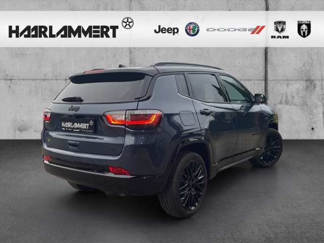 Fahrzeugbild eines Jeep Compass