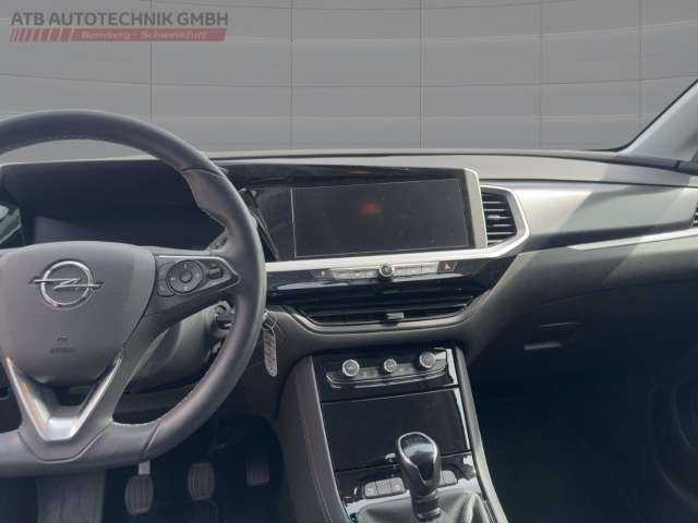 Fahrzeugbild eines Opel Grandland X