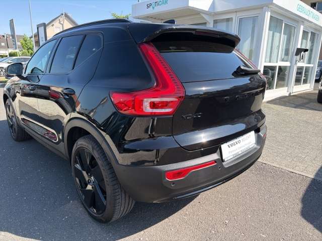 Fahrzeugbild eines Volvo XC40