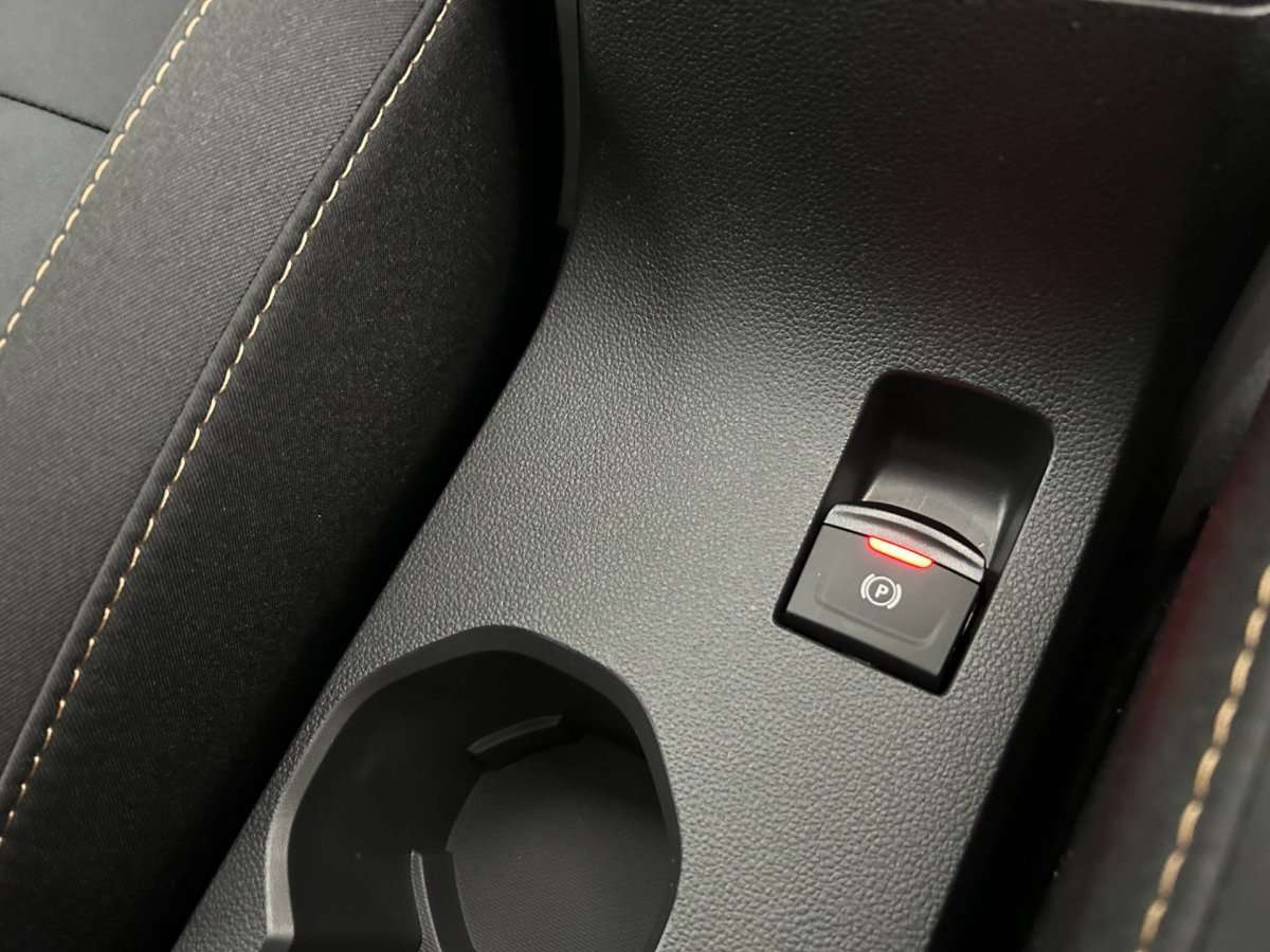 Fahrzeugbild eines Dacia Sandero
