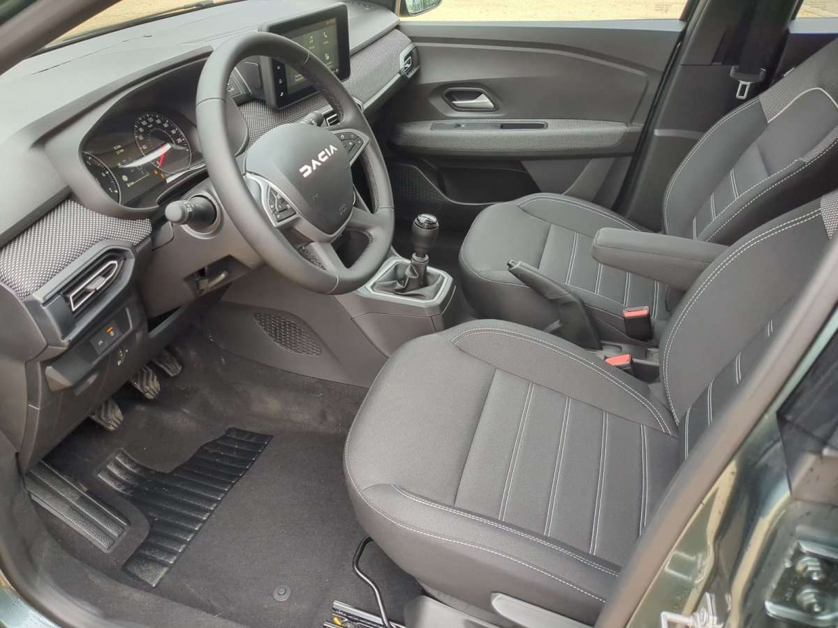 Fahrzeugbild eines Dacia Sandero