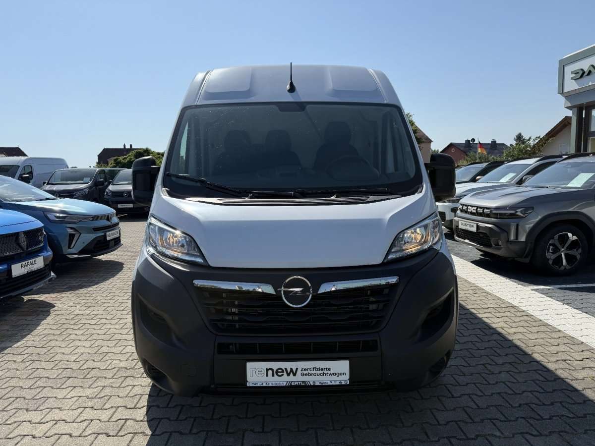 Fahrzeugbild eines Opel Movano