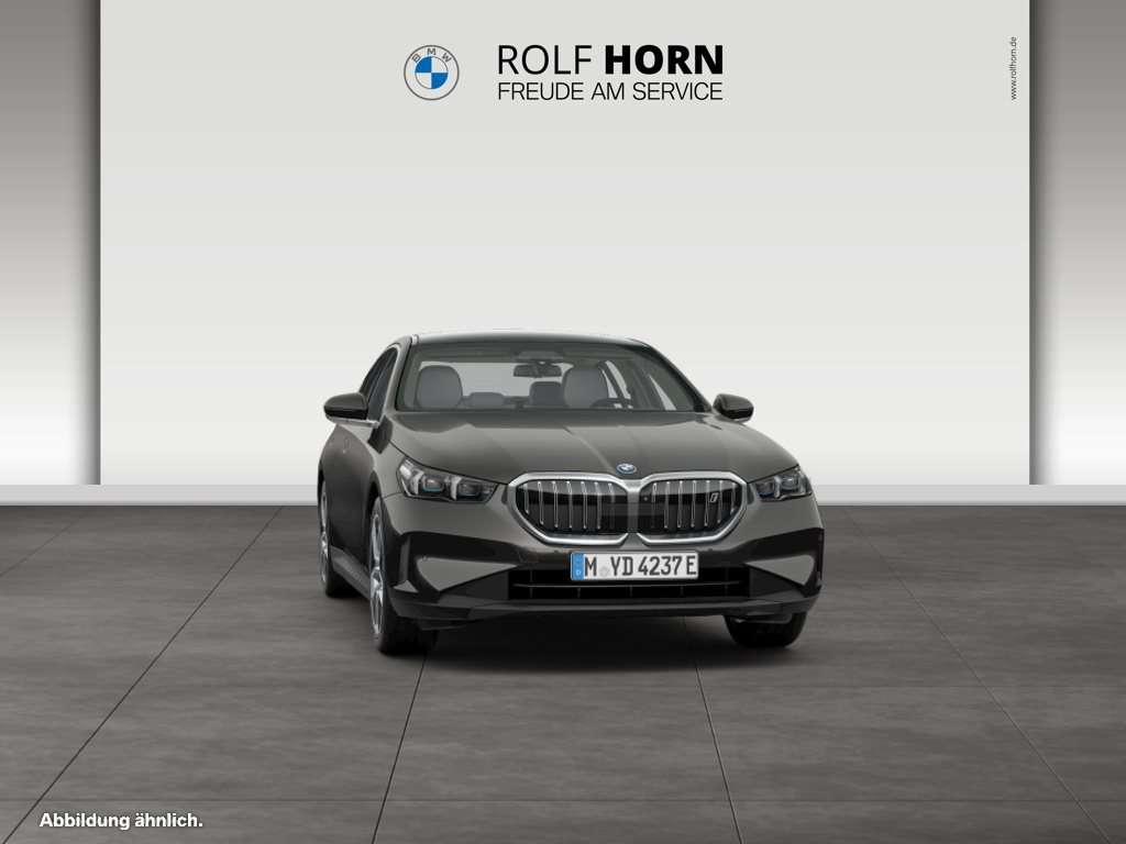 Fahrzeugbild eines BMW i5