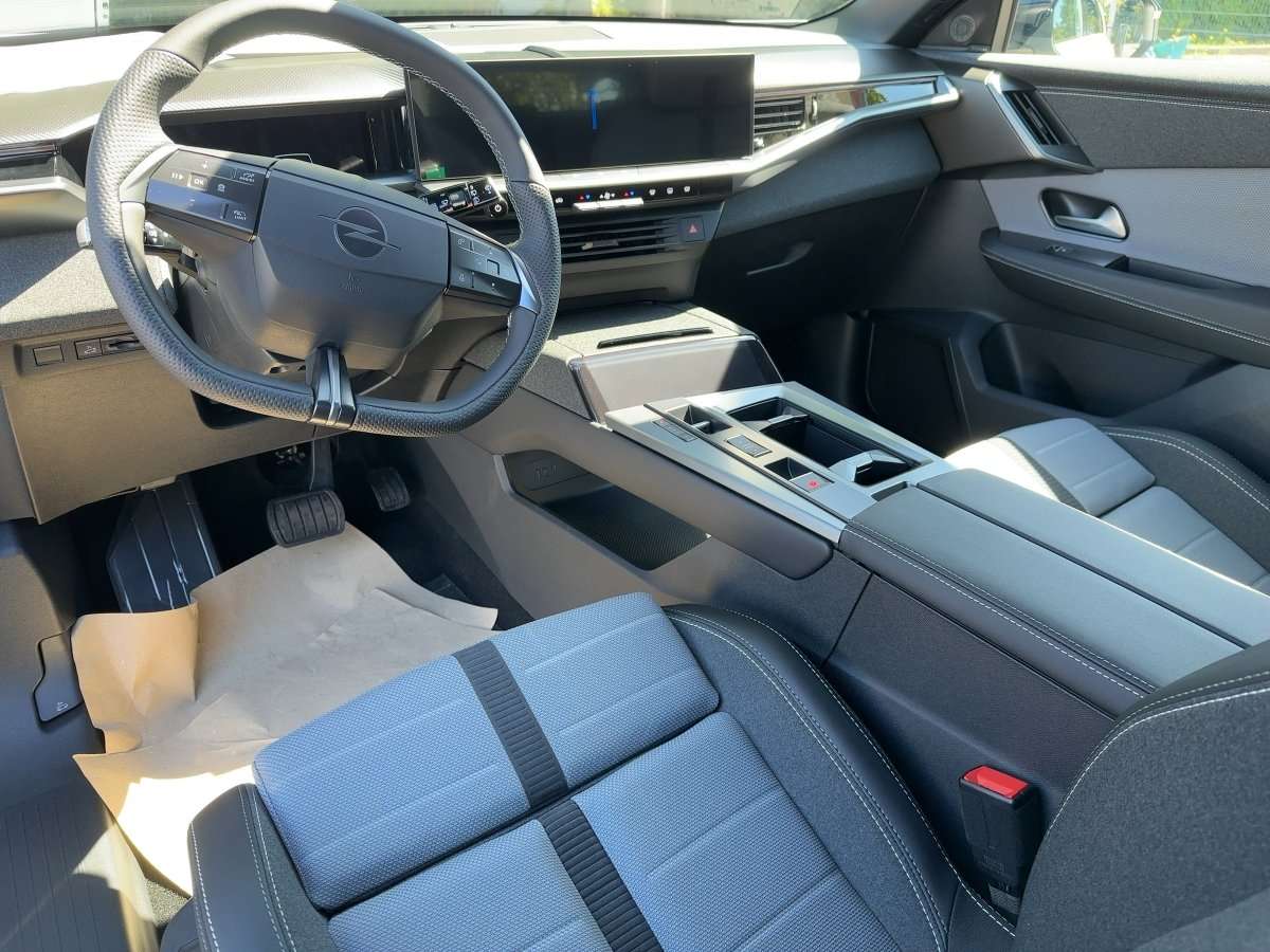 Fahrzeugbild eines Opel Grandland X
