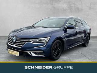 Schräge Frontansicht auf einen Renault Talisman , freigestellt