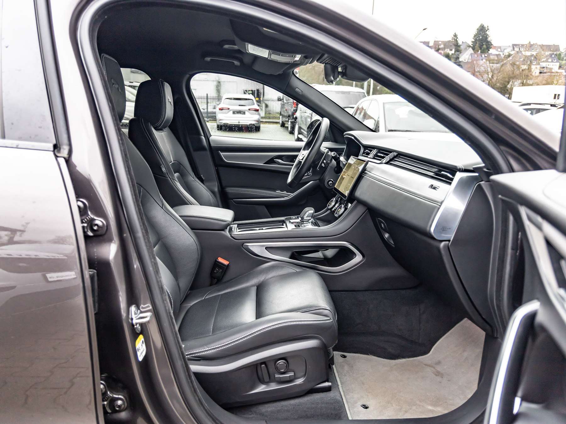 Fahrzeugbild eines Jaguar F-PACE