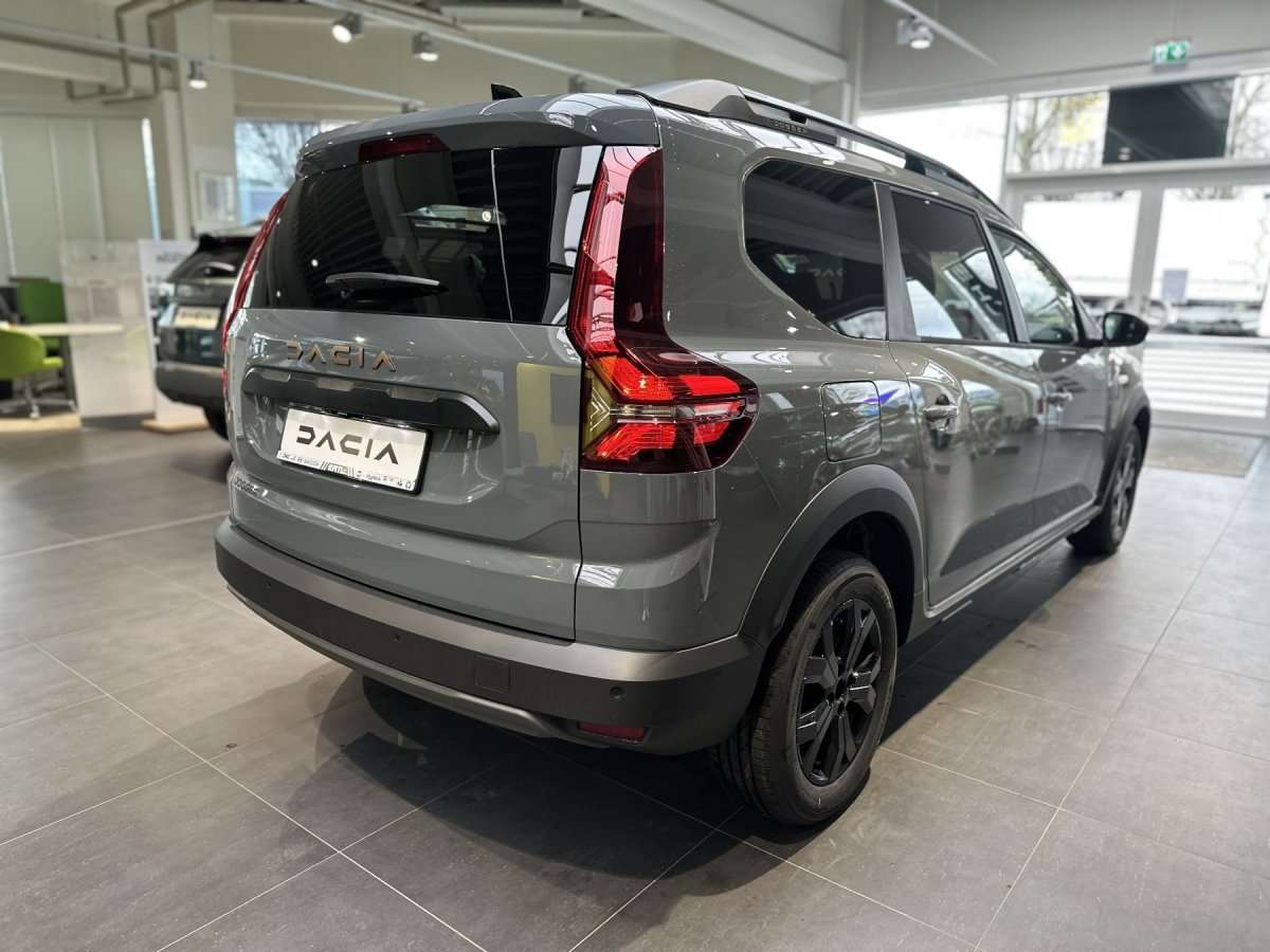 Fahrzeugbild eines Dacia Jogger