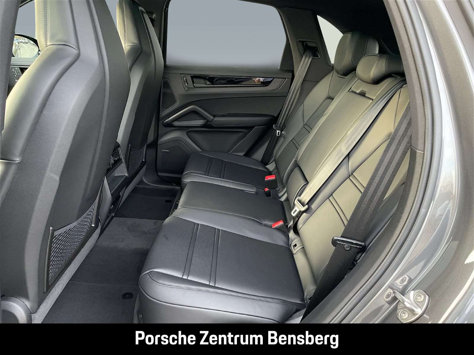 Fahrzeugbild eines Porsche Cayenne