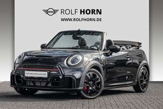 Schräge Frontansicht auf einen MINI MINI , freigestellt