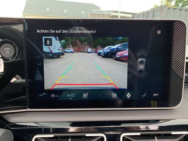 Fahrzeugbild eines Renault 4 E-TECH