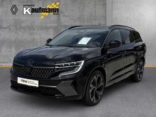 Schräge Frontansicht auf einen Renault Espace , freigestellt