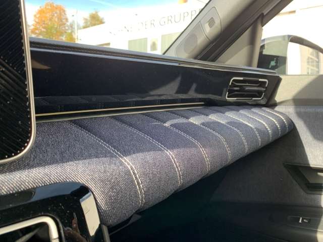 Fahrzeugbild eines Renault 5 E-TECH