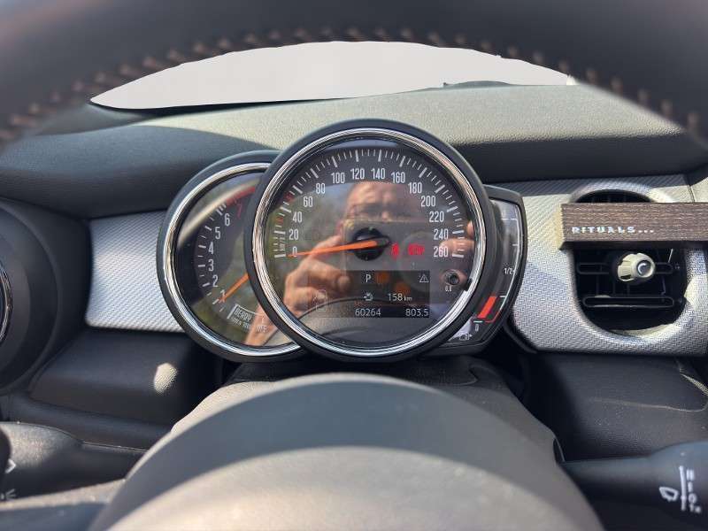 Fahrzeugbild eines MINI COOPER