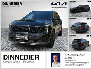 Schräge Frontansicht auf einen Kia Sorento , freigestellt