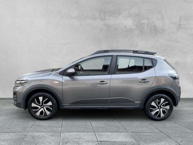 Fahrzeugbild eines Dacia Sandero