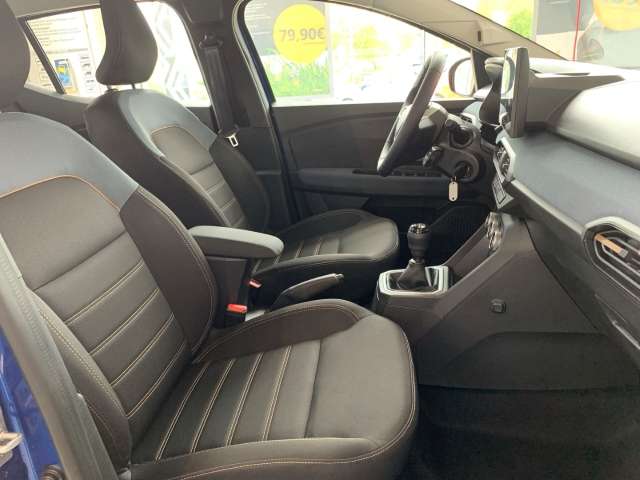 Fahrzeugbild eines Dacia Sandero
