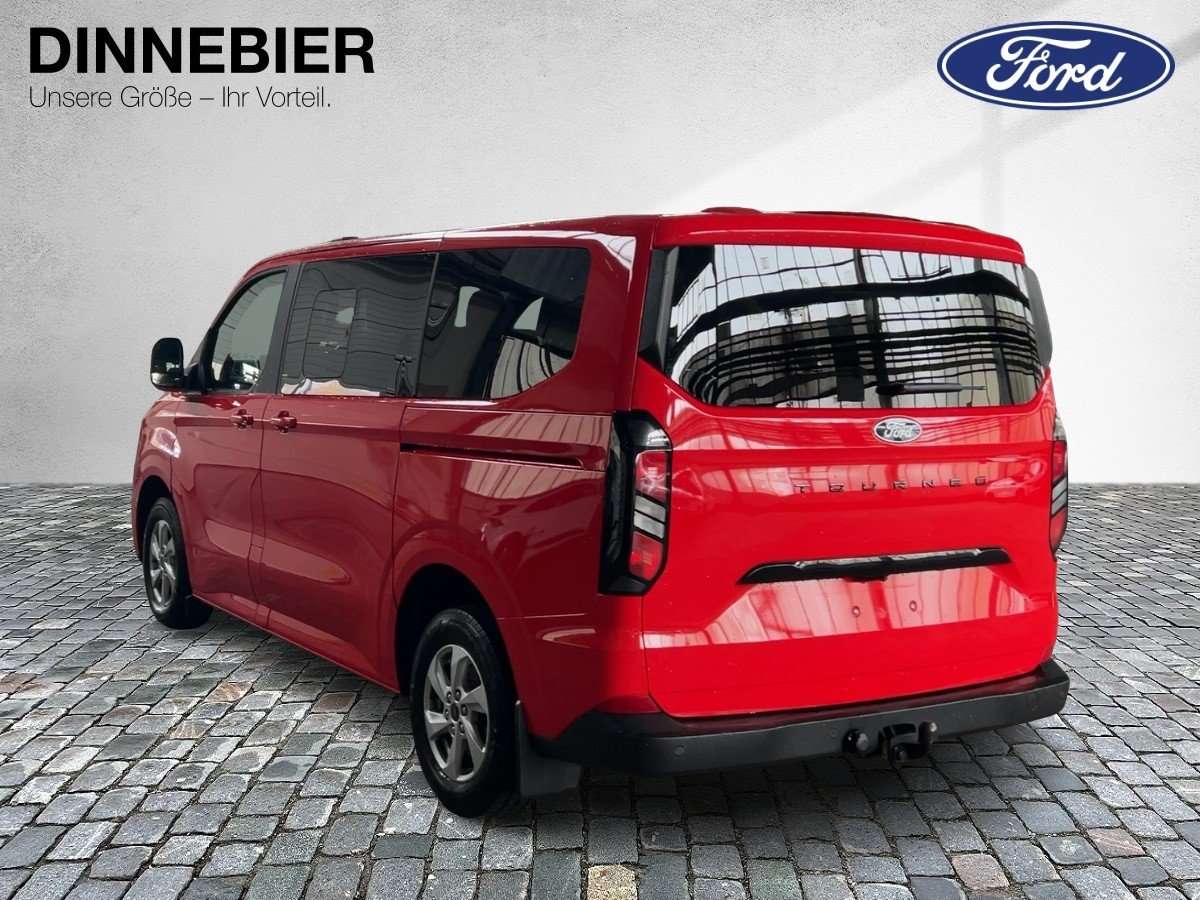 Fahrzeugbild eines Ford Tourneo Custom