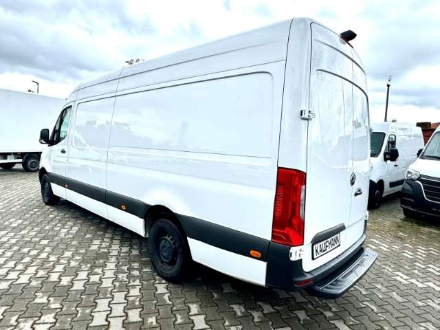 Fahrzeugbild eines Mercedes-Benz Sprinter