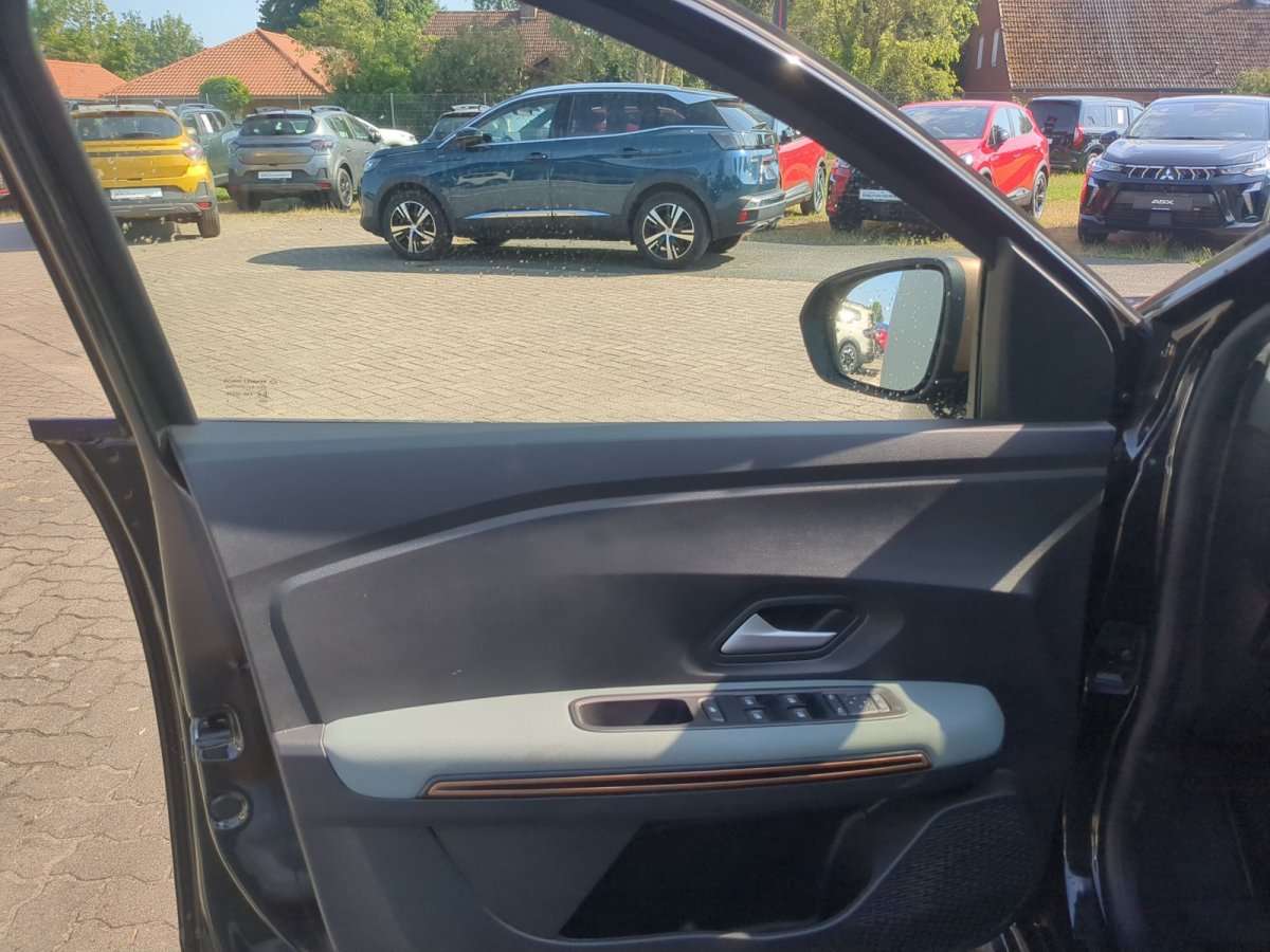 Fahrzeugbild eines Dacia Sandero