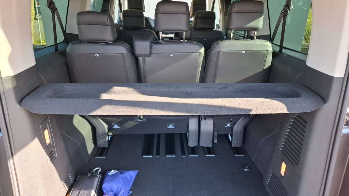 Fahrzeugbild eines Peugeot Traveller