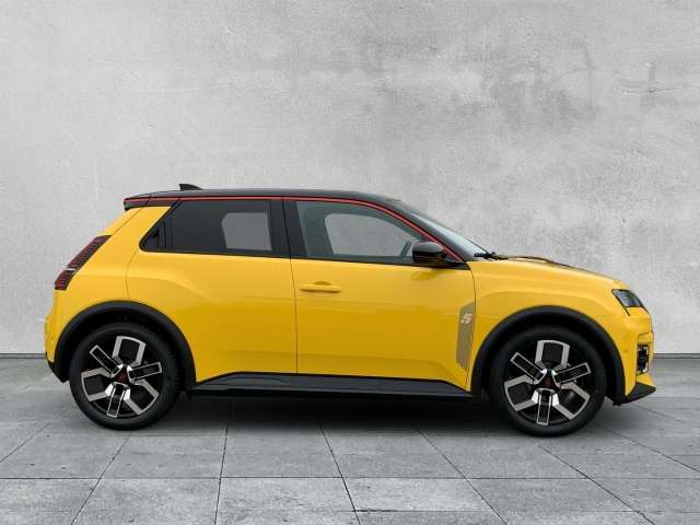 Fahrzeugbild eines Renault 5 E-TECH