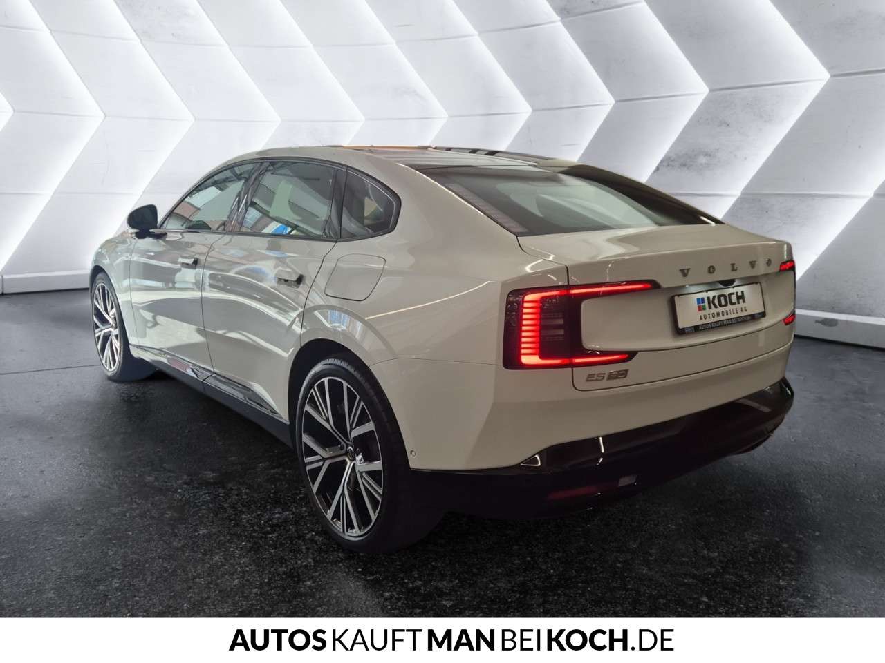 Fahrzeugbild eines Volvo ES90