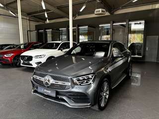 Schräge Frontansicht auf einen Mercedes-Benz GLC , freigestellt