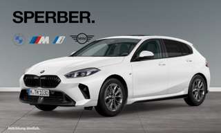 Schräge Frontansicht auf einen BMW 1er-Reihe , freigestellt