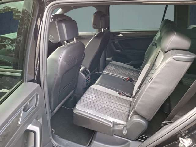 Fahrzeugbild eines Volkswagen Tiguan Allspace