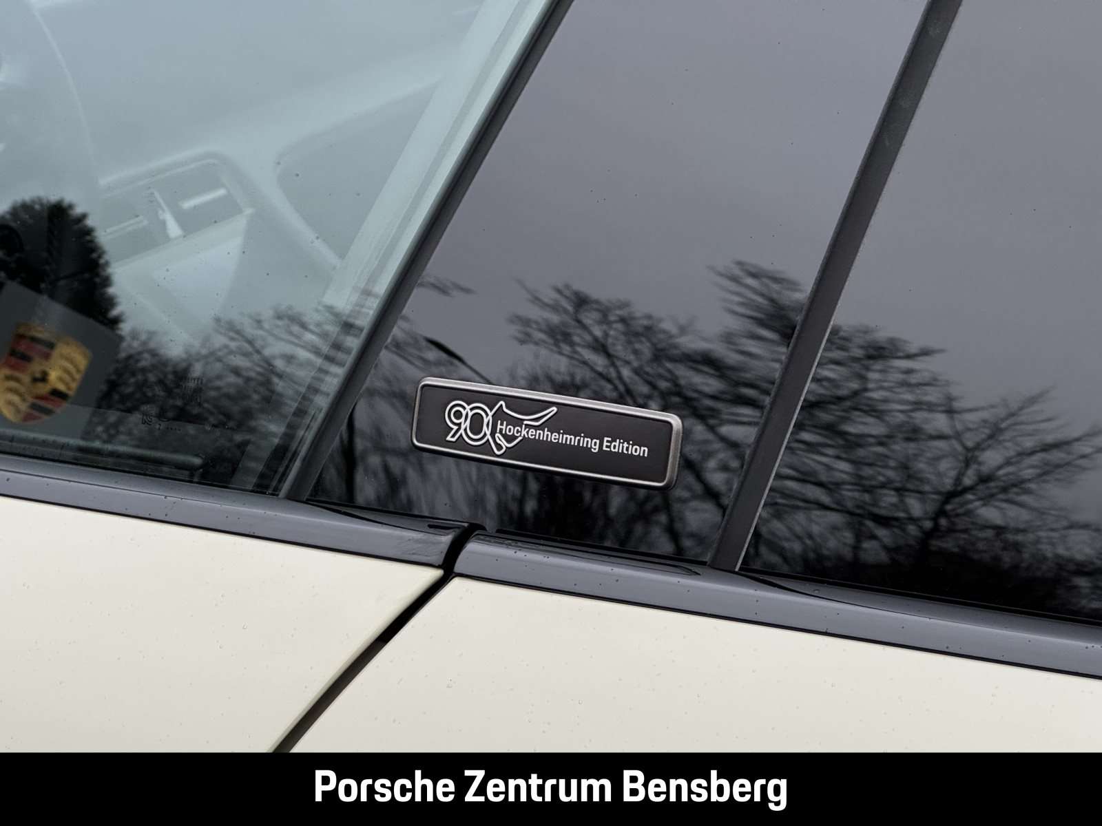 Fahrzeugbild eines Porsche Taycan