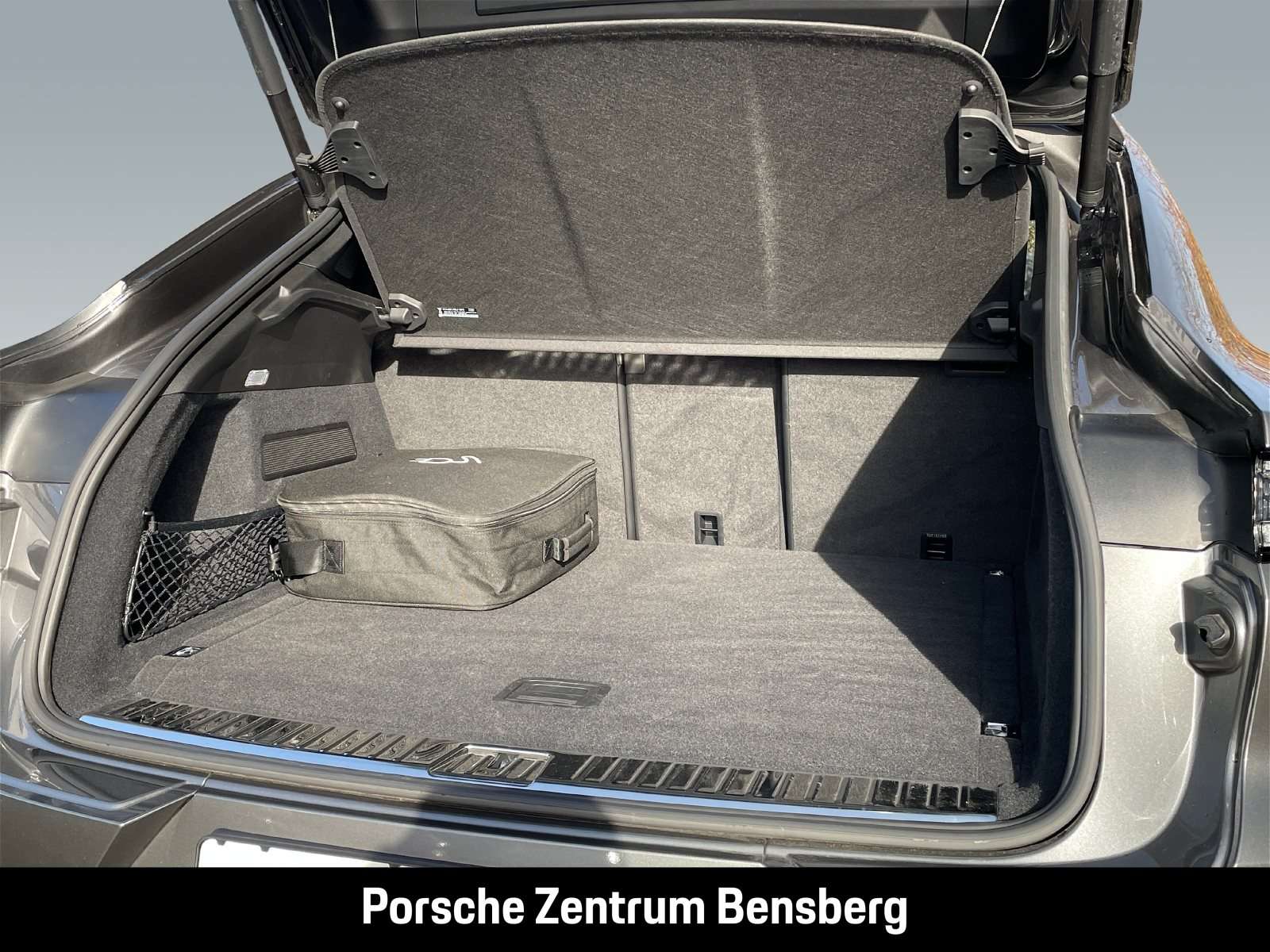 Fahrzeugbild eines Porsche Cayenne