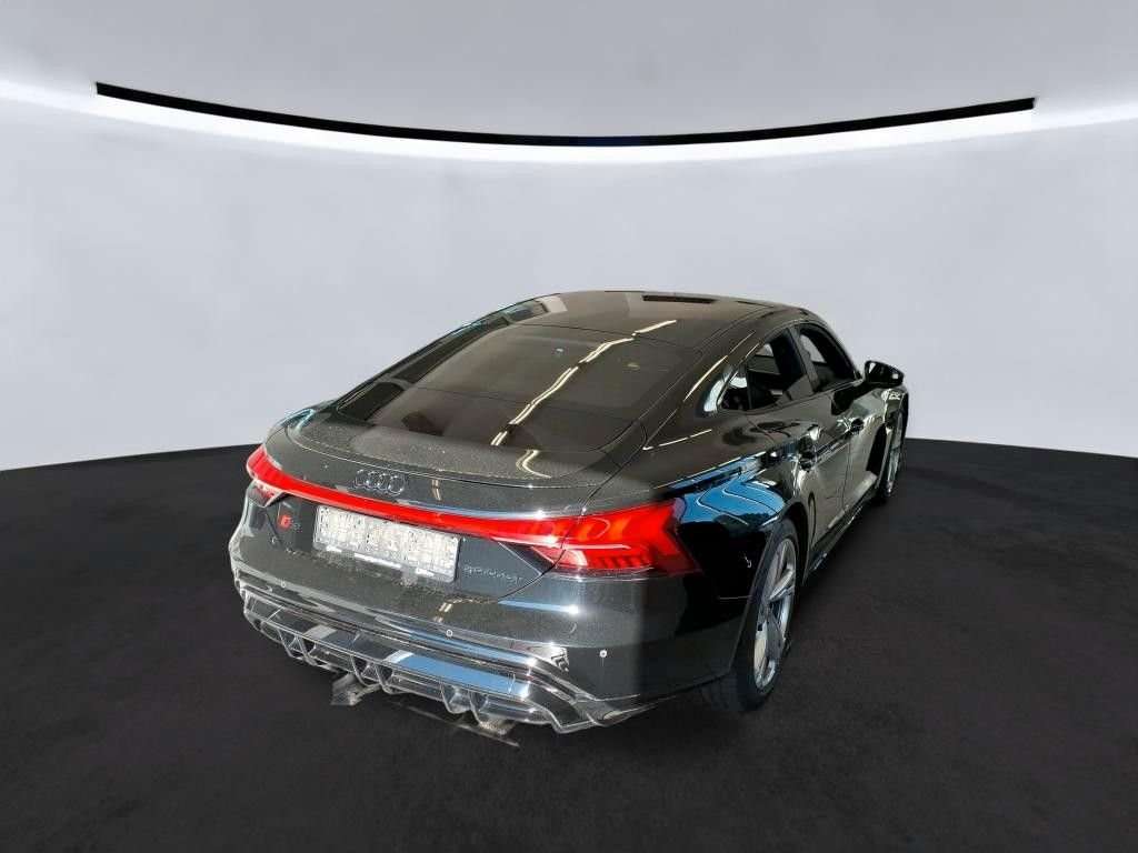 Fahrzeugbild eines Audi e-tron GT
