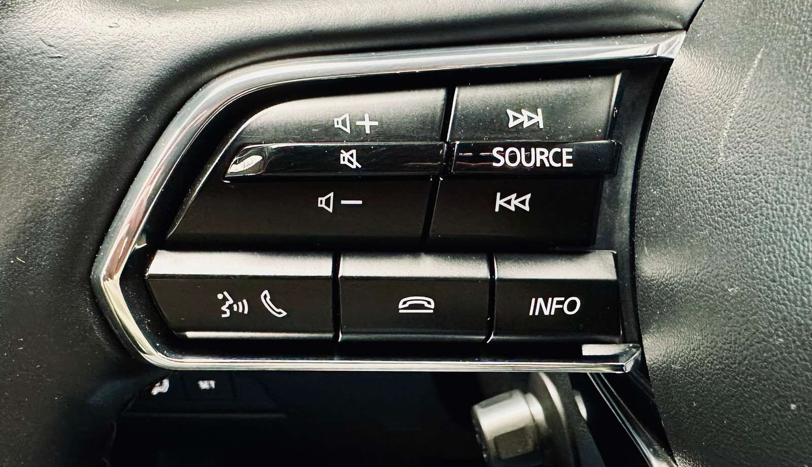Fahrzeugbild eines Mazda CX-60