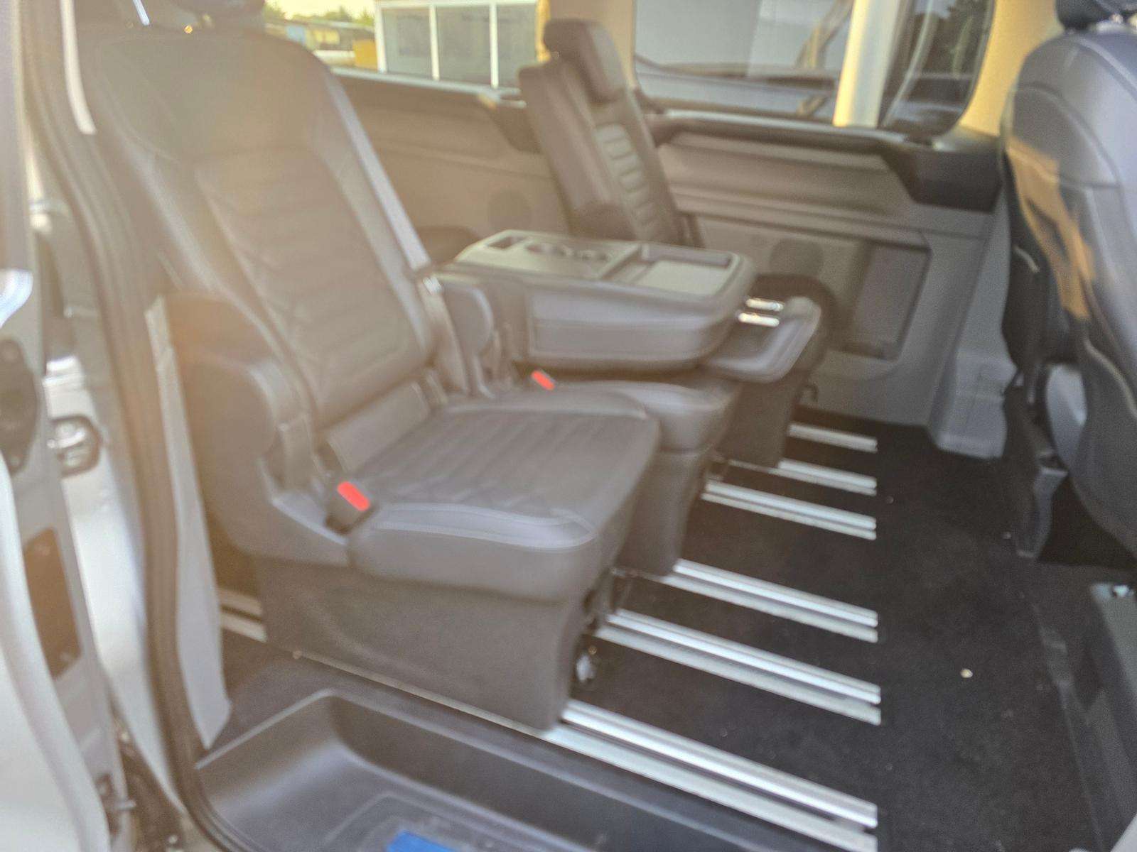 Fahrzeugbild eines Ford Tourneo Custom