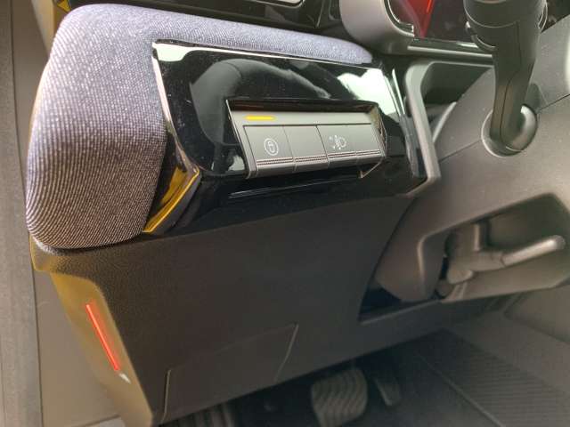 Fahrzeugbild eines Renault 5 E-TECH