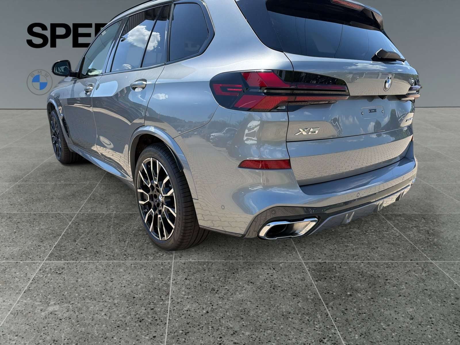 Fahrzeugbild eines BMW X5