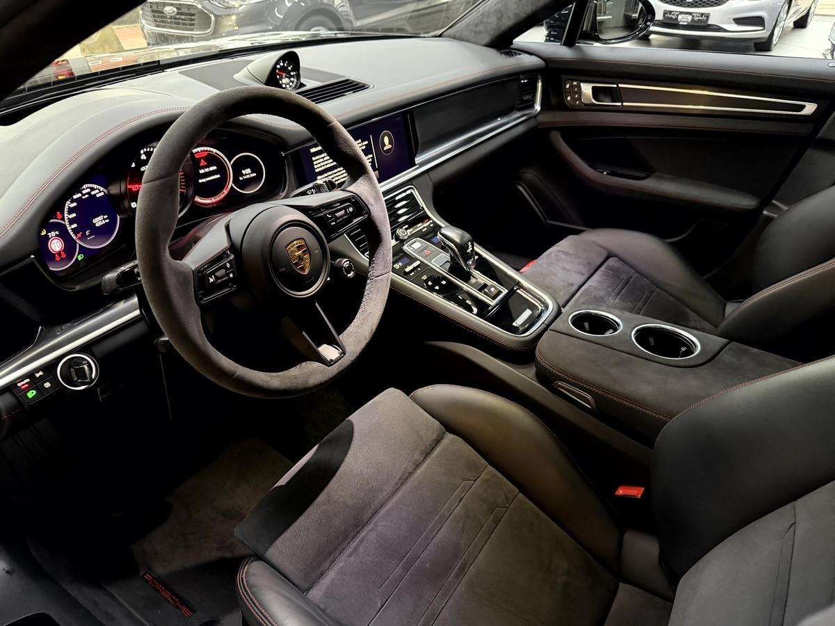 Fahrzeugbild eines Porsche Panamera