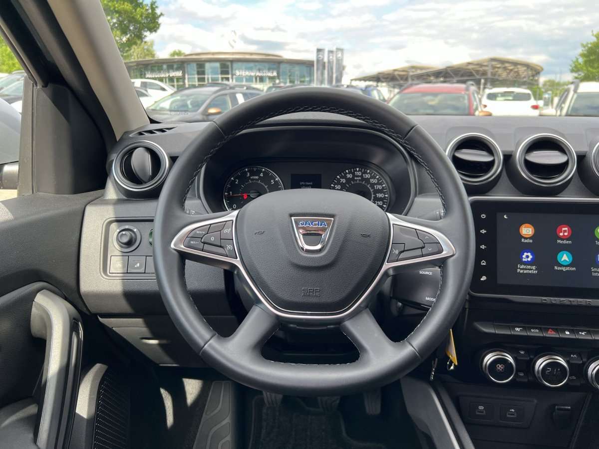 Fahrzeugbild eines Dacia Duster