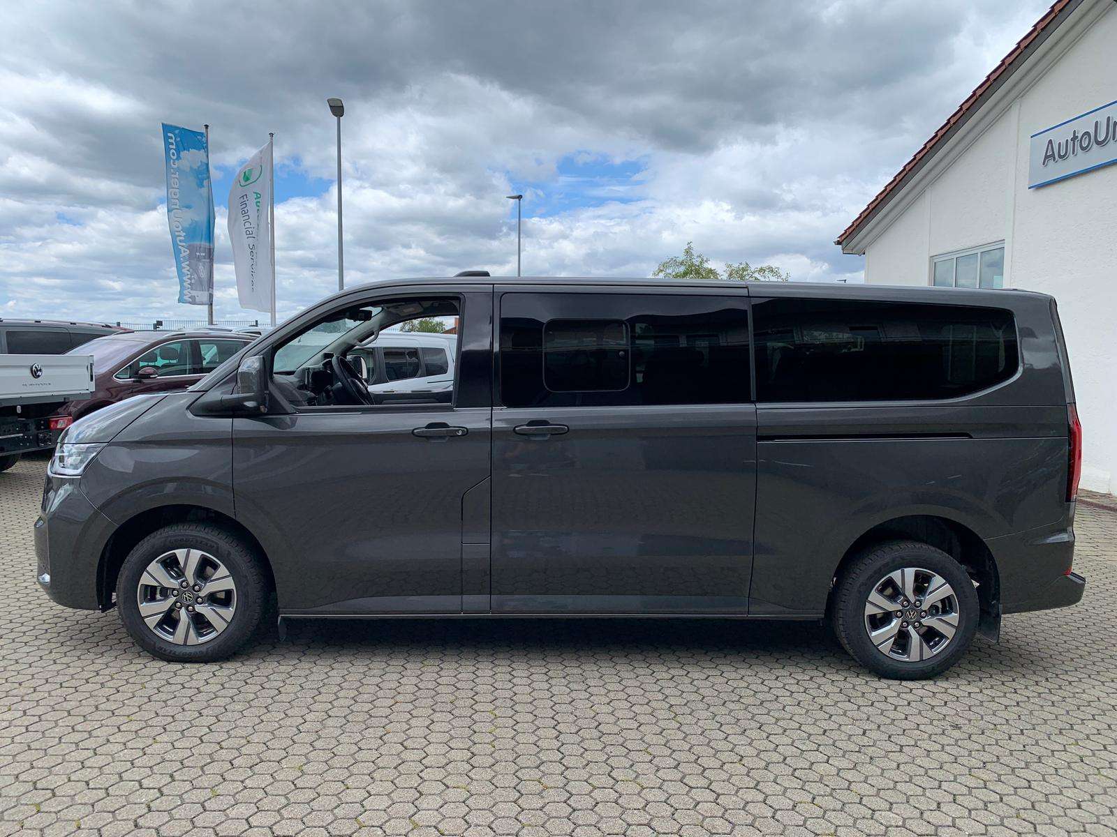 Fahrzeugbild eines Volkswagen Caravelle