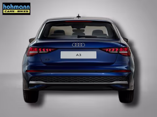 Schräge Frontansicht auf einen Audi A3 , freigestellt